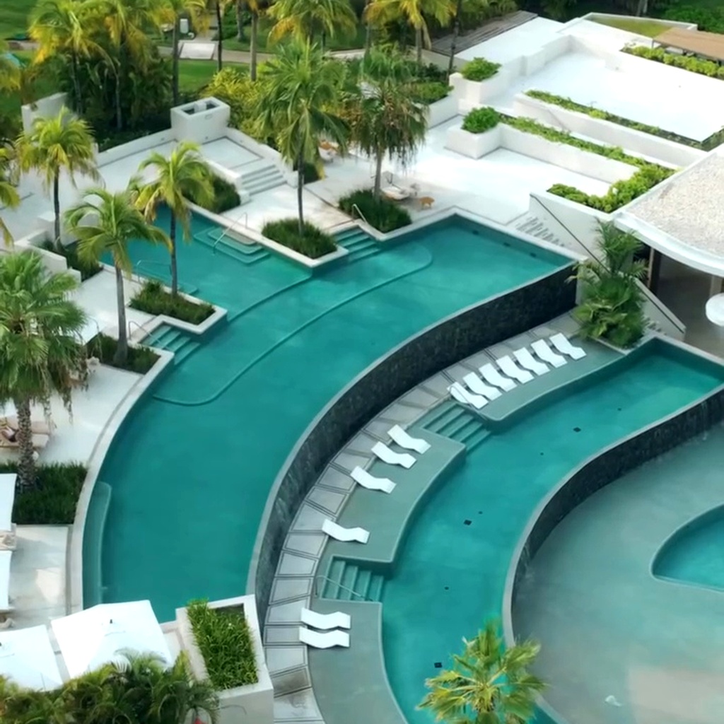 stregis_1_1024